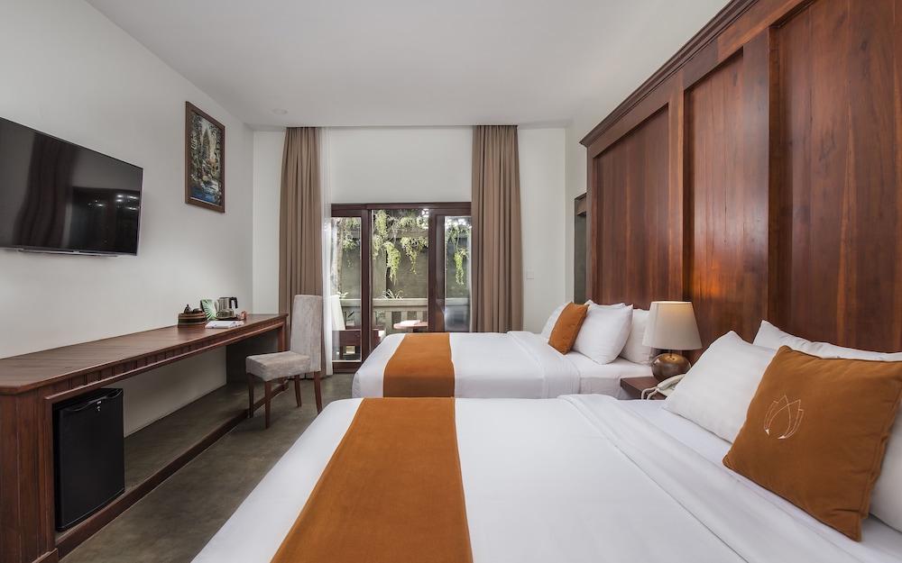Deluxe Family Room with Balcony