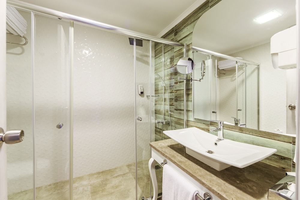 Lagoon Suite Room photo 3