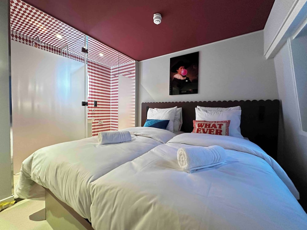 Deluxe twin / double room - Circus your mind photo 2