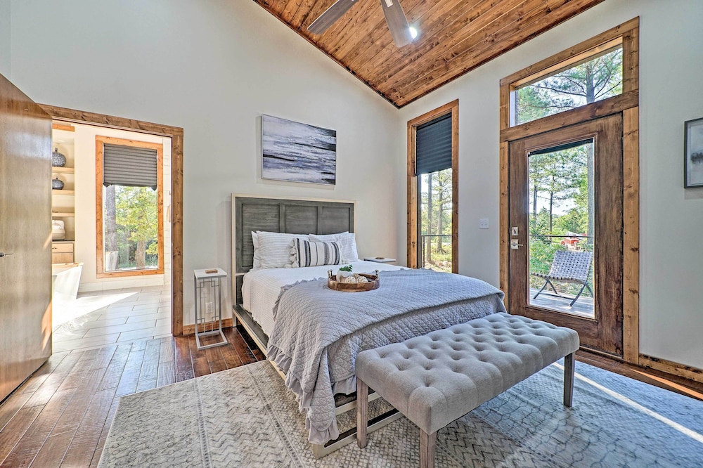 House (2 Bedrooms) photo 2