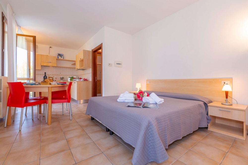 Standard Studio, Beachside (PL-Village Studio) photo 2