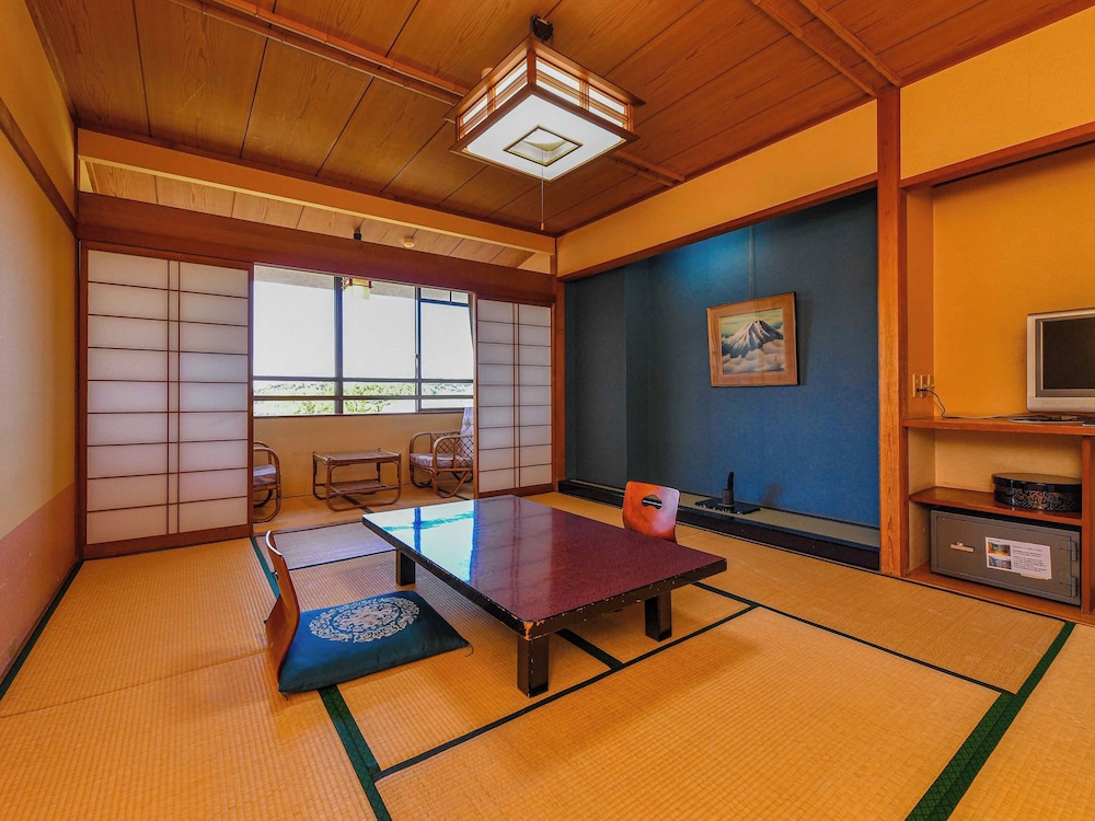 Economy Room, Retro Japanese Room with 12.5 Tatami Mats, Non Smoking