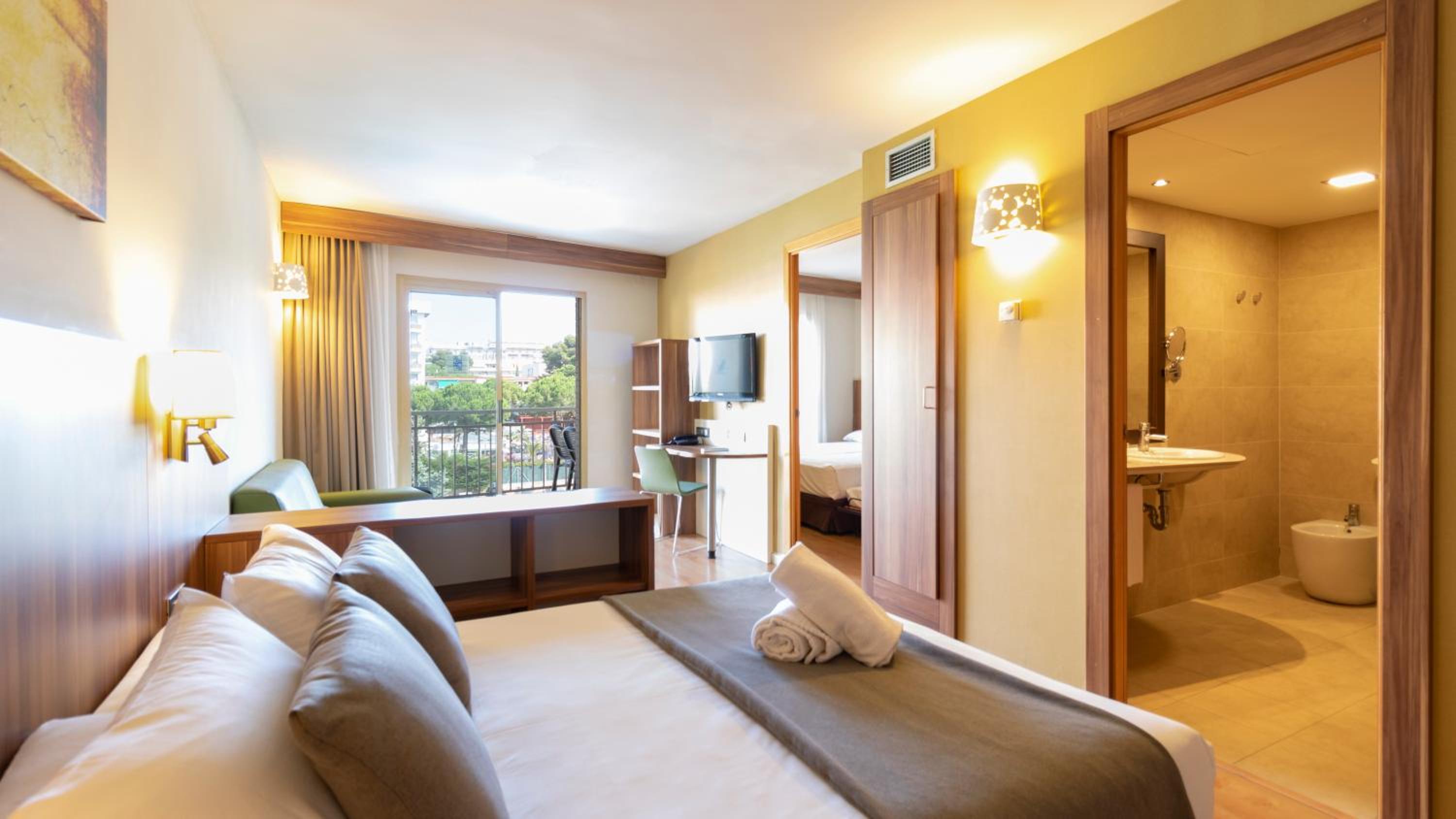 Family Suite with Pool View (2 Adults)