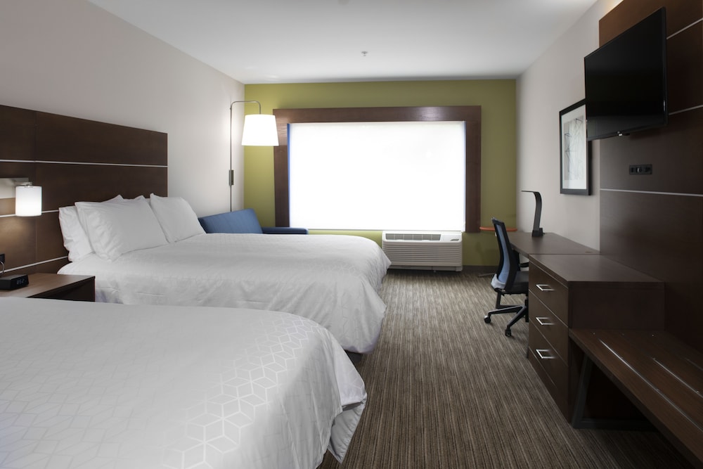 Suite, Multiple Beds photo 1