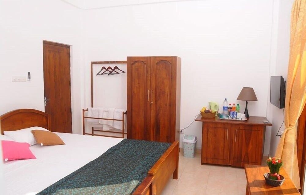 Luxury Triple Room, 1 Bedroom, Private Bathroom, Garden View photo 3