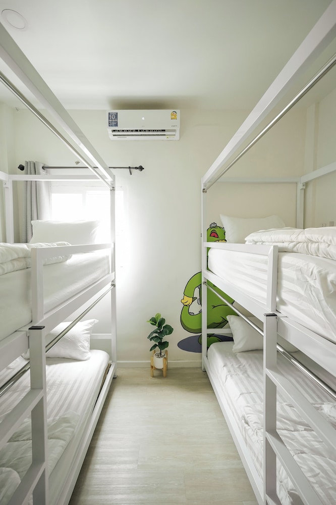 Shared Dormitory, Air conditioning photo 1