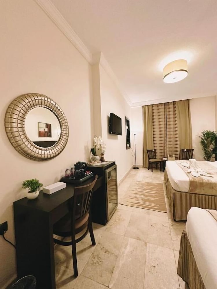 Twin Room, City View photo 1