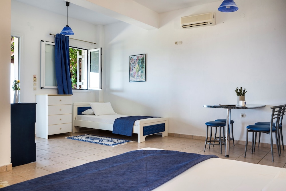 Triple Room photo 1