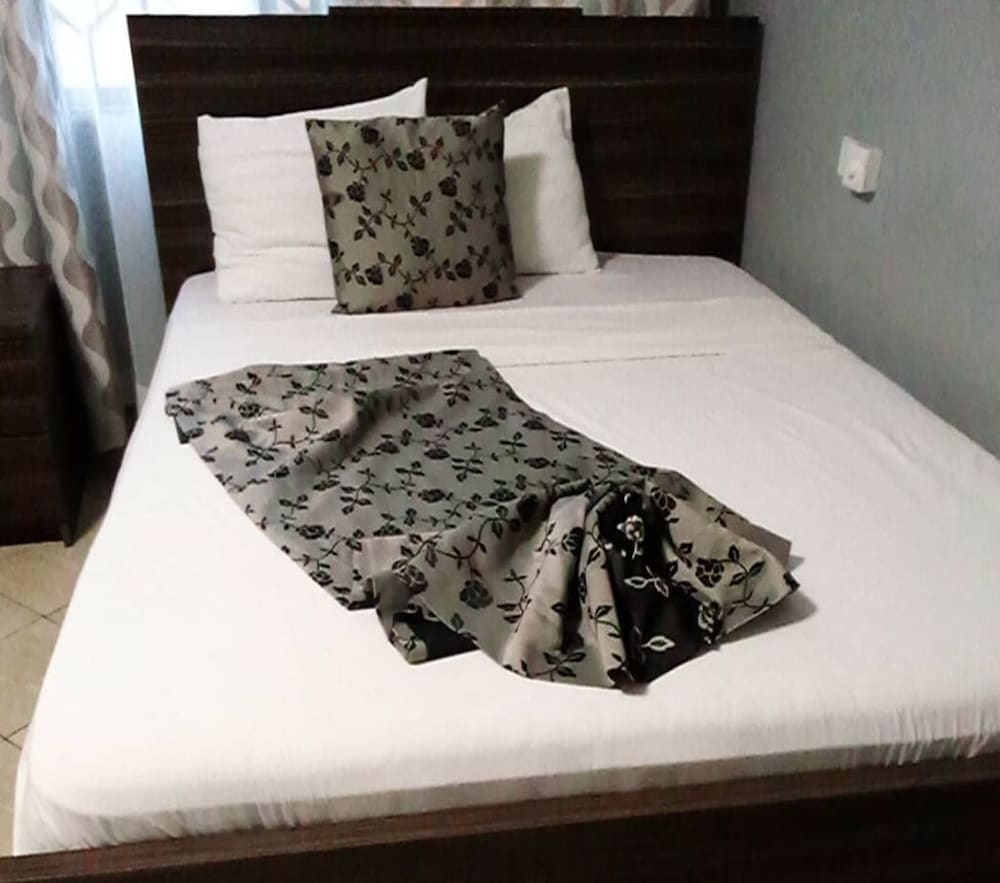 Standard Double Room photo 2