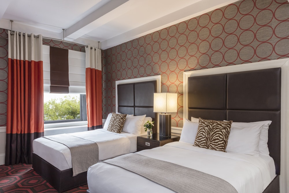 Deluxe Room (2 Double Beds) photo 1