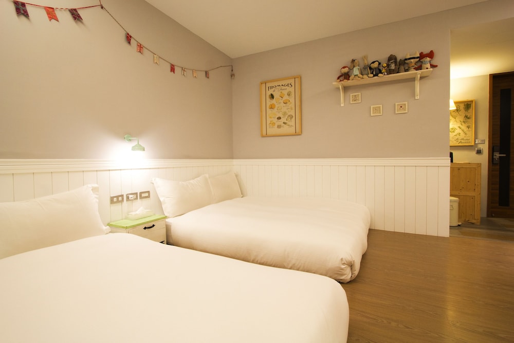 Quadruple Room, 2 Double Beds photo 3
