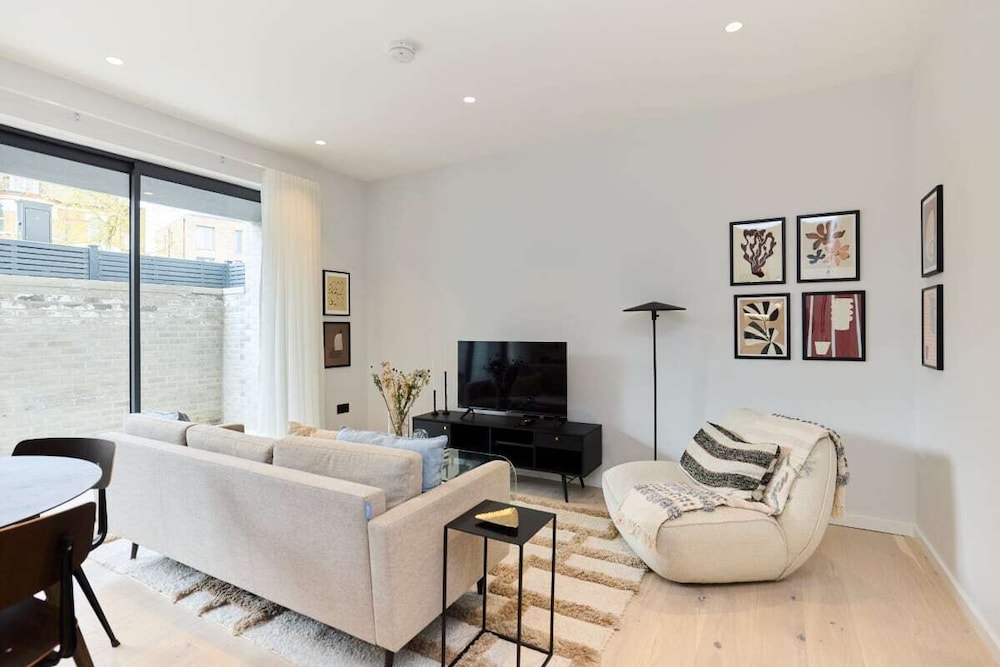 Apartment (2 Bedrooms)