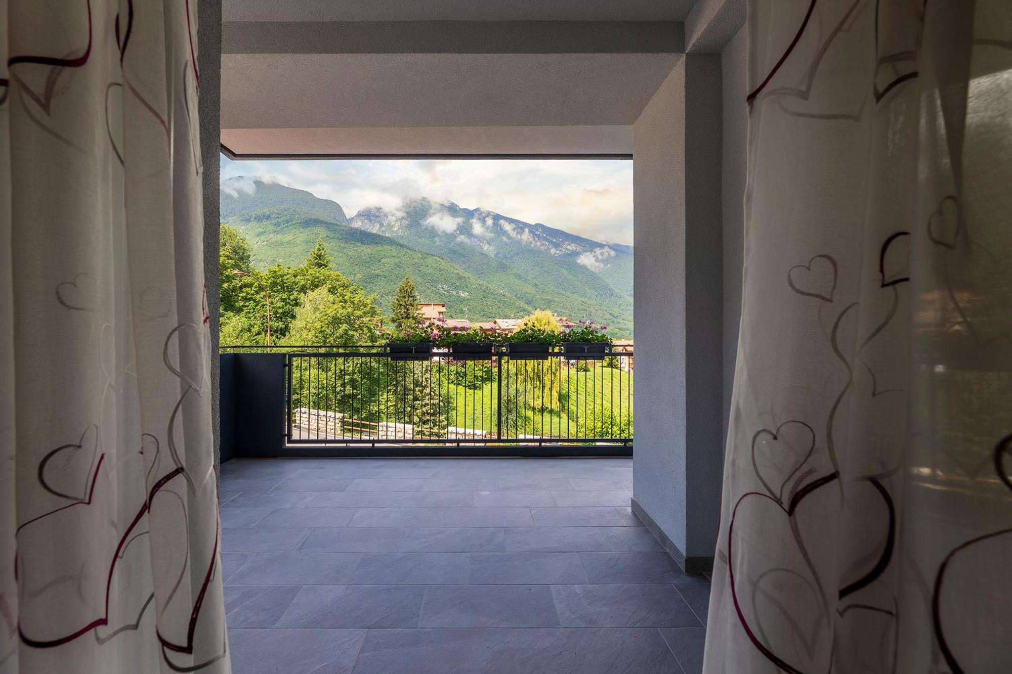 Junior Suite with Terrace - Photo 3