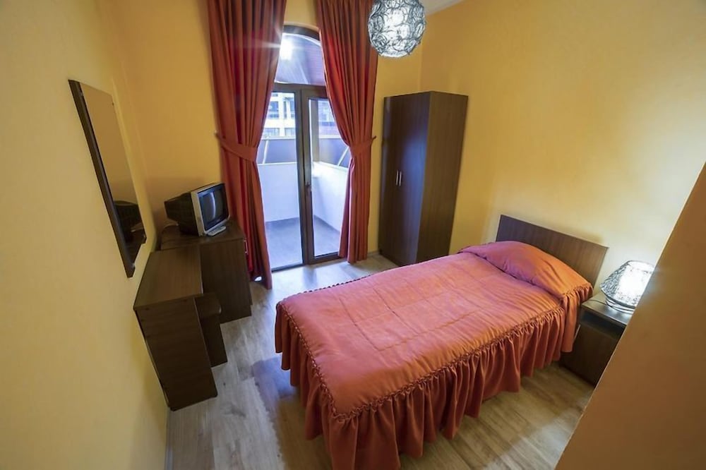 Standard Double Room photo 3