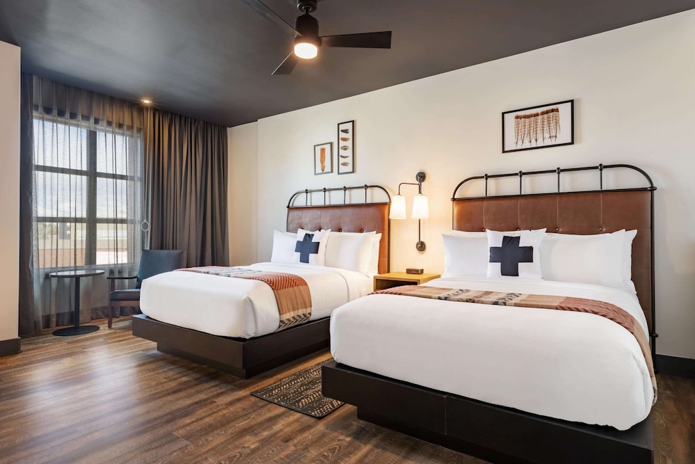 Room, 2 Queen Beds, Non Smoking - Photo 3