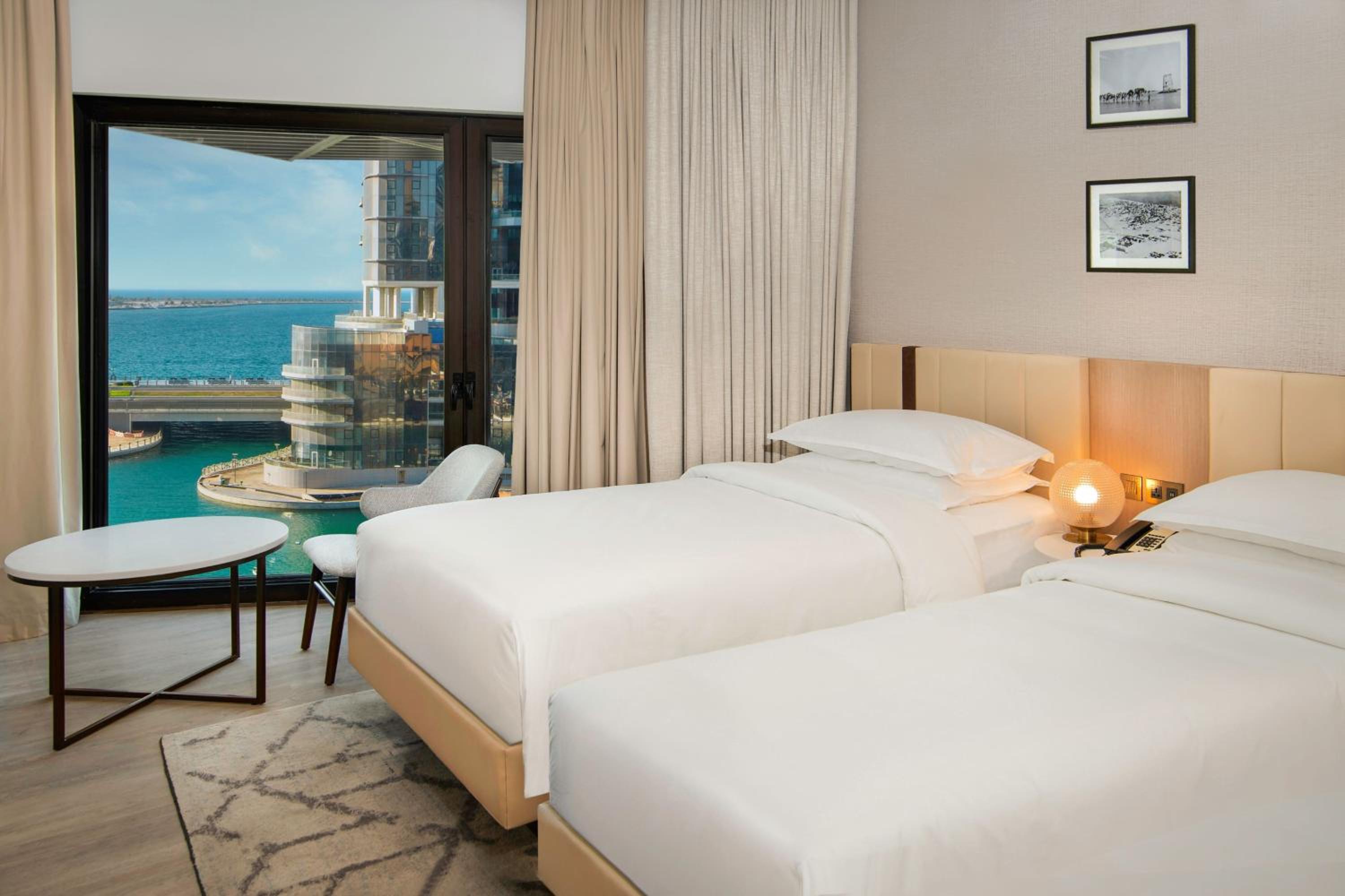 Royal Suite with Club Lounge Access photo 3