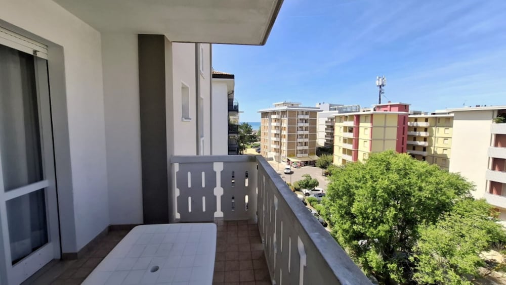 Apartment, 2 Bedrooms, Balcony, City View