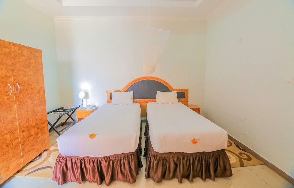 Deluxe Double or Twin Room photo 2