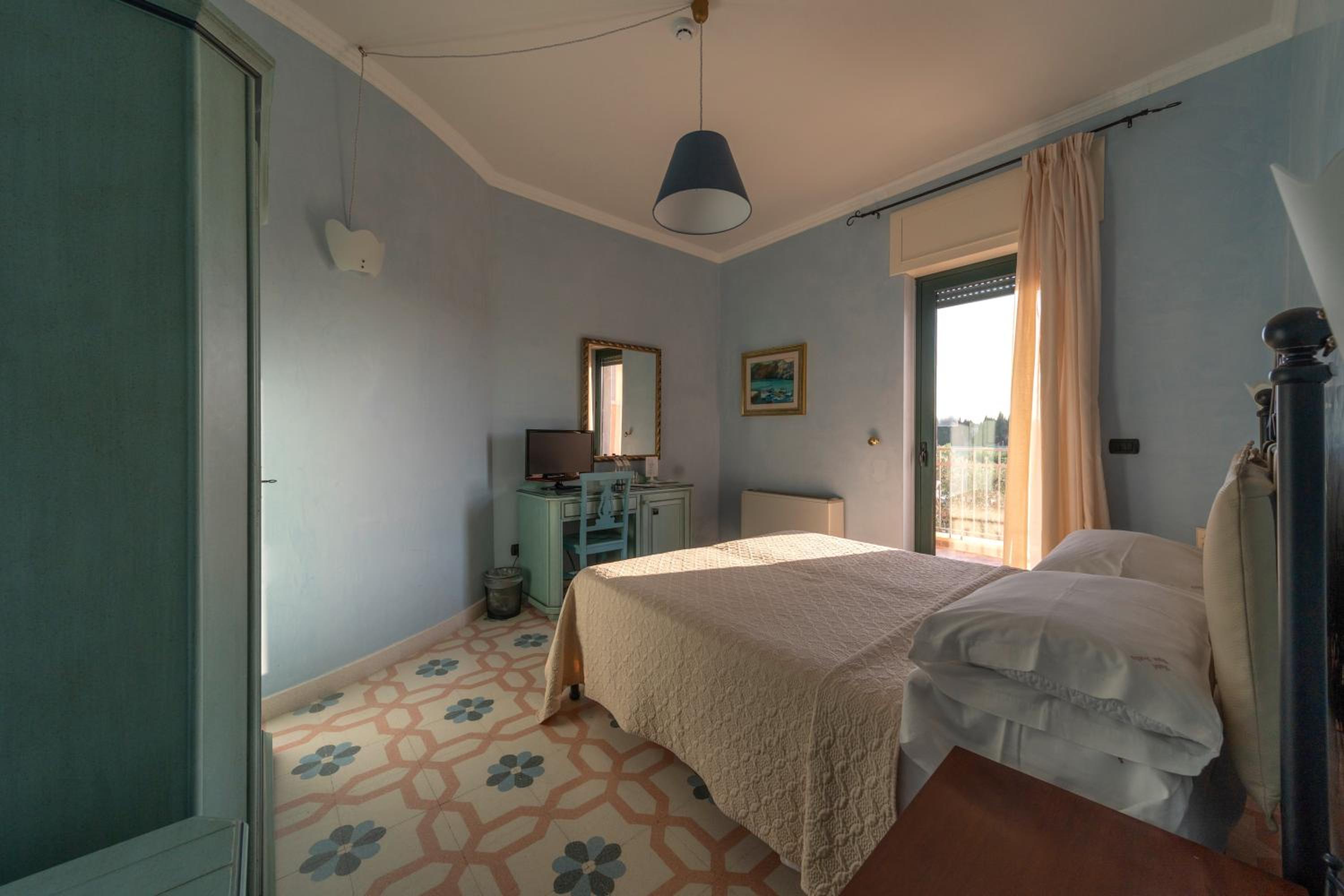 Superior Double Room with Garden View