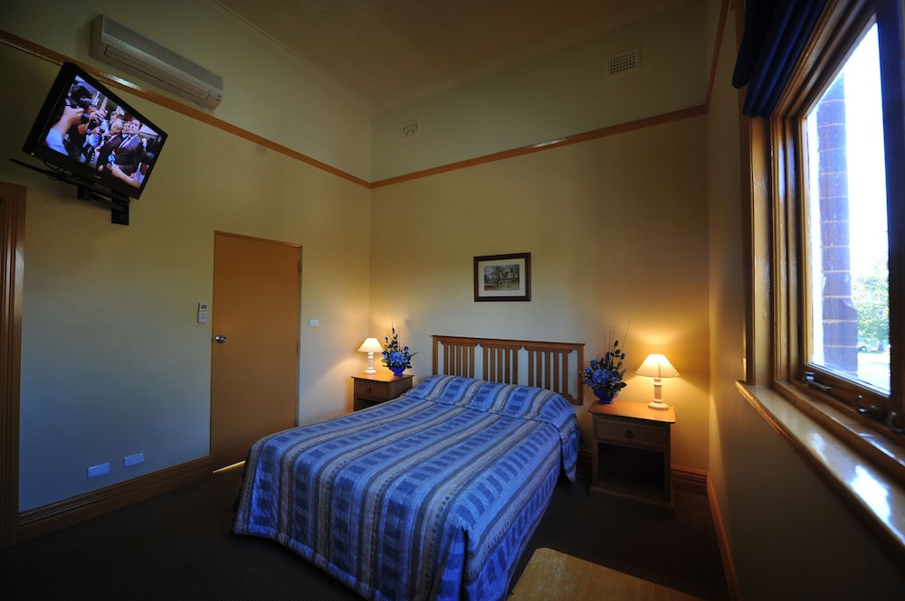 Standard Room, Non Smoking (Double Room) photo 3