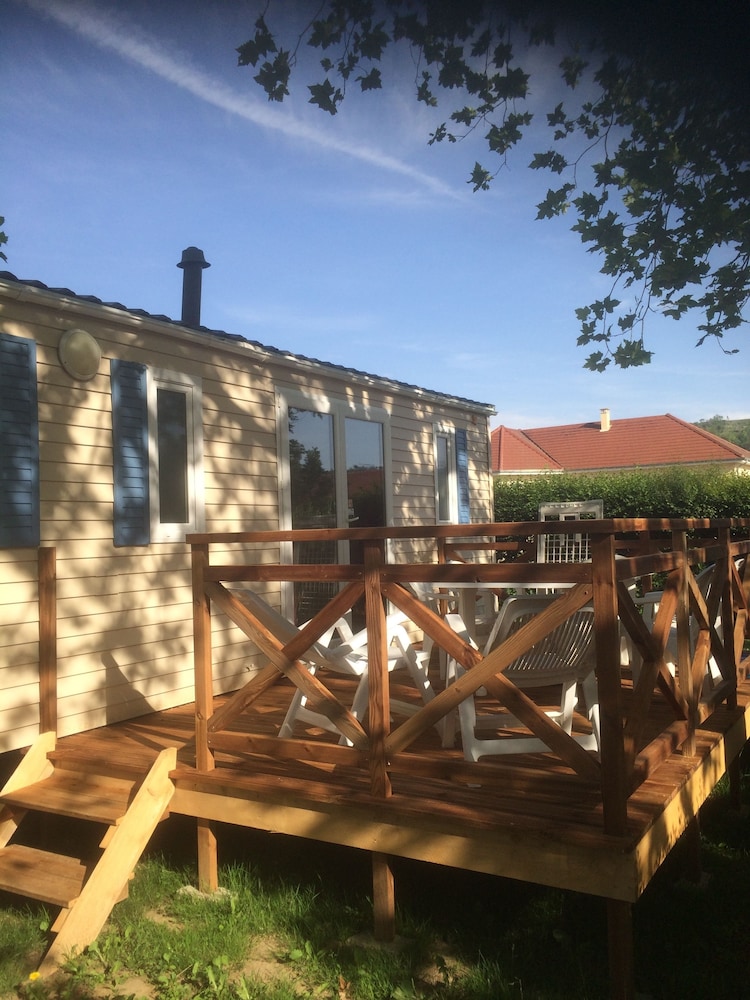Comfort Mobile Home, 3 Bedrooms photo 2
