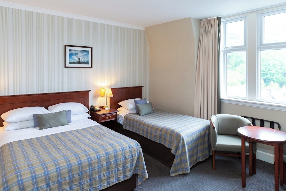 Superior Room, Partial Sea View (3 people) photo 1