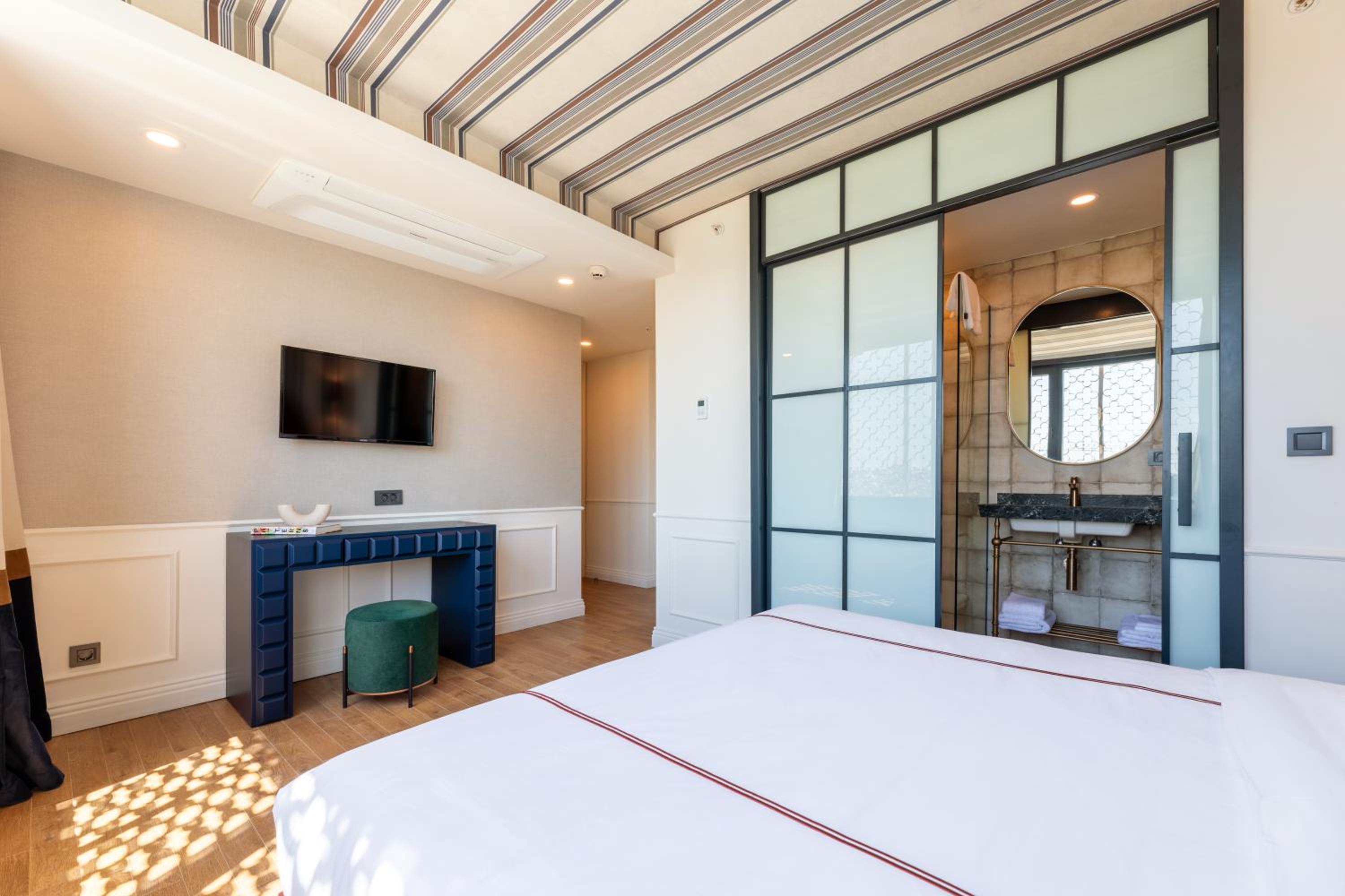 King Room with Sea View photo 3