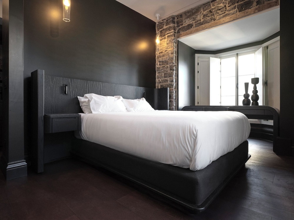 Deluxe Room, 1 Queen Bed