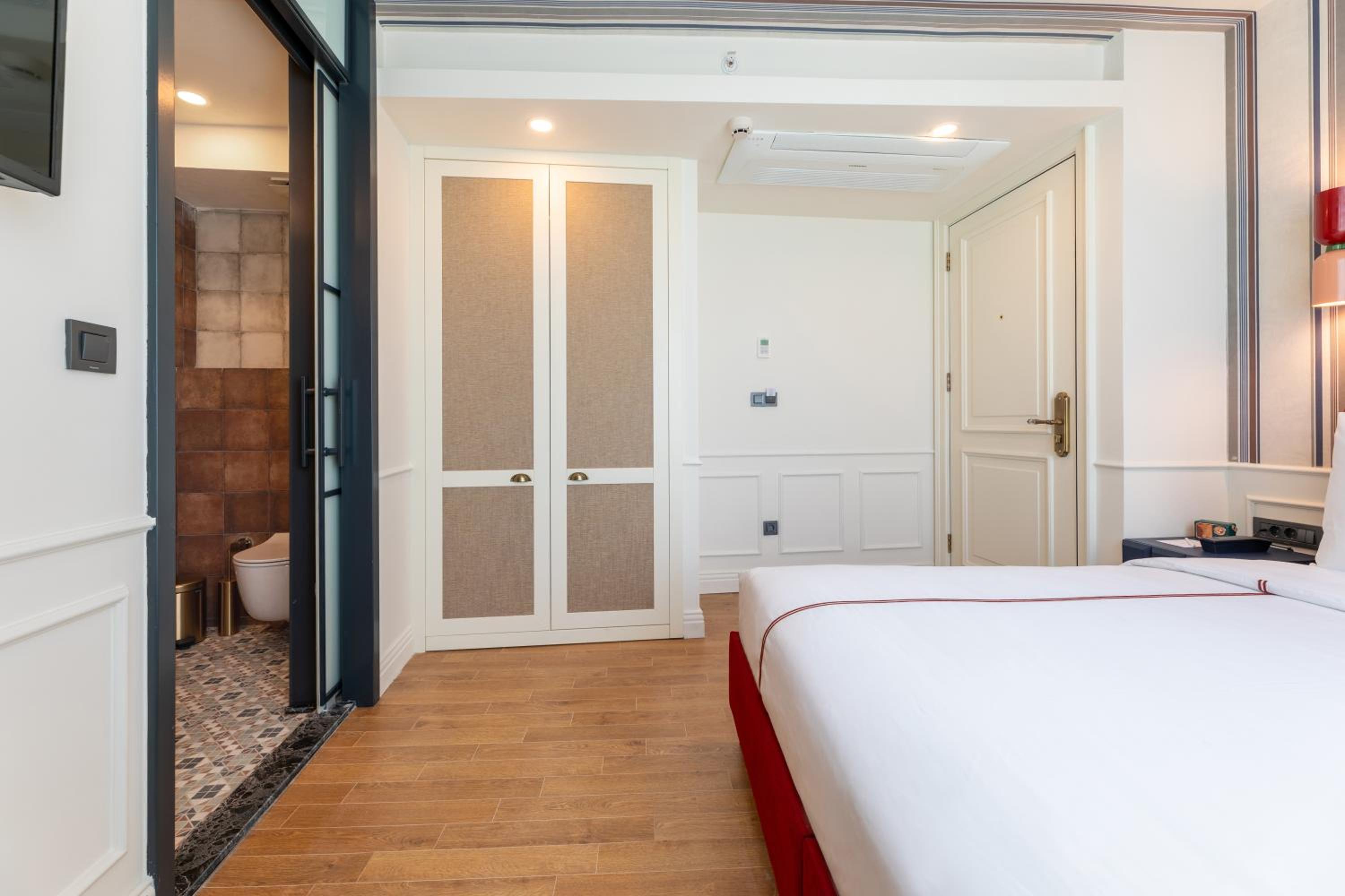 Deluxe Double Room photo 3