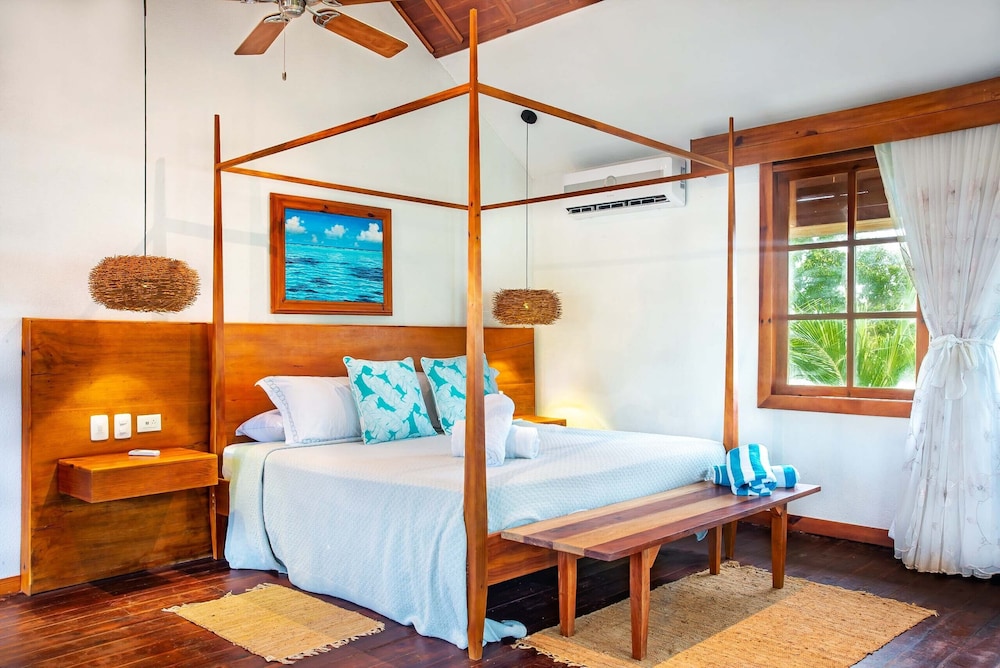 Caribbean House Double Room, Garden View