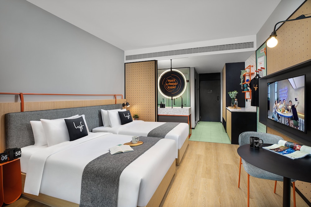 Room (Side By Side) photo 1