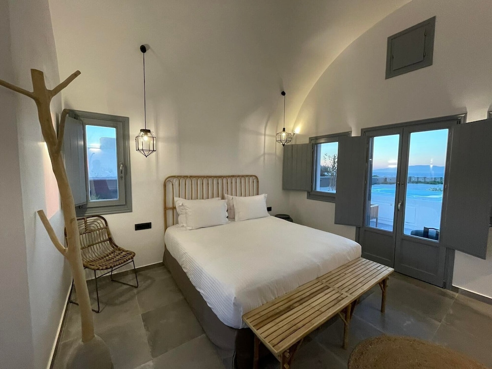 Superior Apartment, Ensuite, Partial Sea View (Nixteri Anemi Vine Villa )