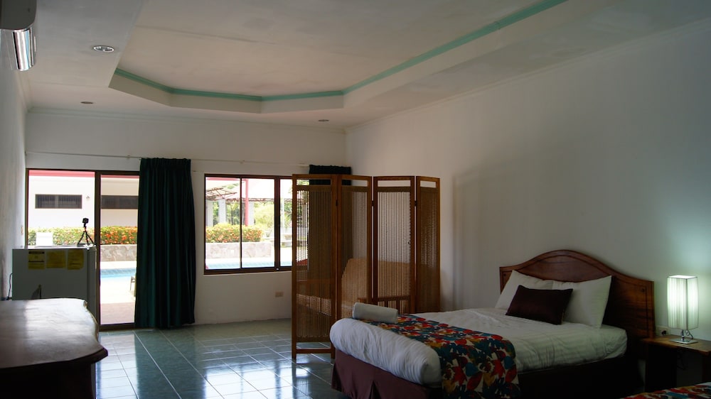 Pet Friendly Room photo 3