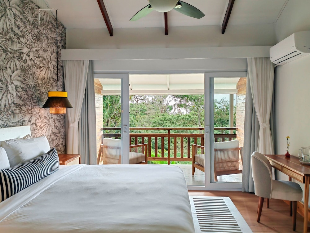 MotMot Balcony Rooms - Photo 6