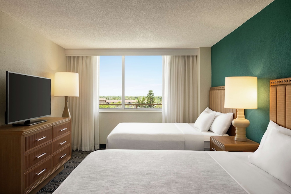 Suite, 2 Double Beds, Sunset View, Accessible Bathtub, Juliet Balcony