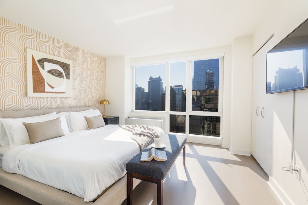 Luxury Apartment photo 3