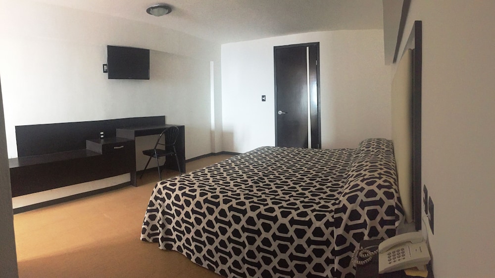Standard Room, 1 King Bed, Sea View photo 1
