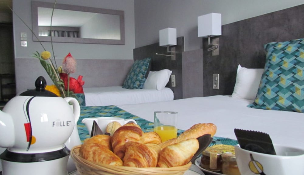Standard Twin Room photo 2