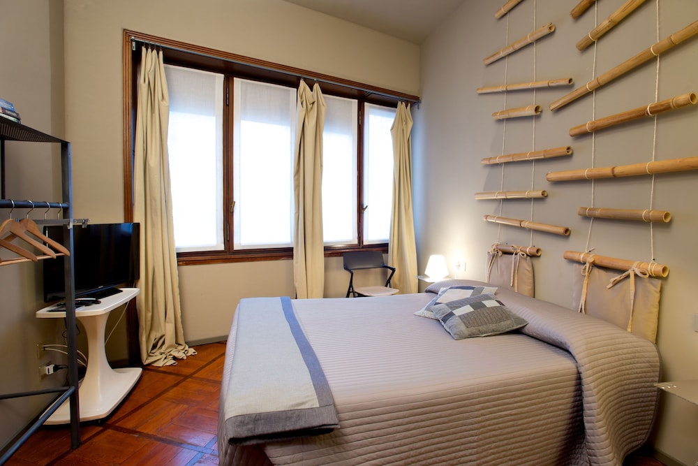 Basic Double Room