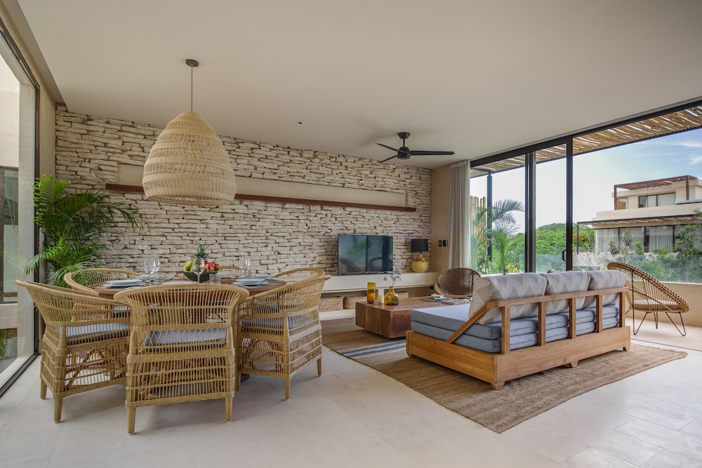 Luxury Apartment, 2 Bedrooms, Terrace, Garden View - Photo 9