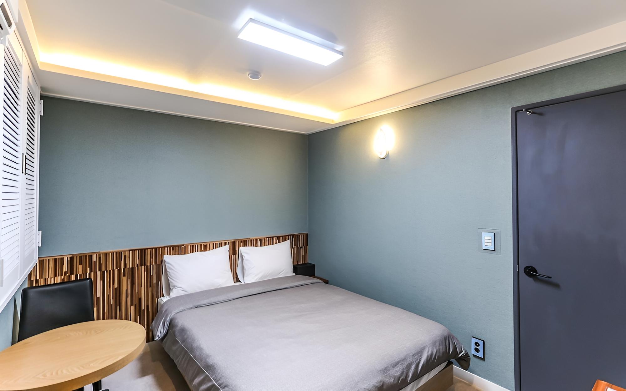 Room (Standard Room B) - Photo 4