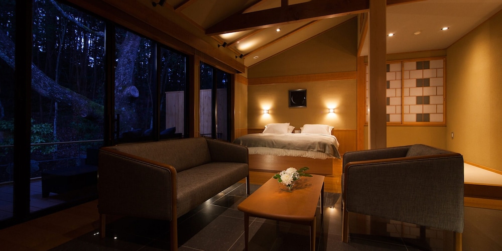 Japanese Western Style Double Room with Private Open-air Bath - Photo 14