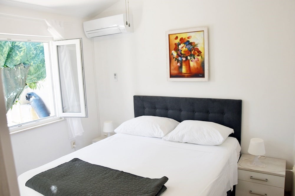 Apartment Vulicevic A2 (free private parking)