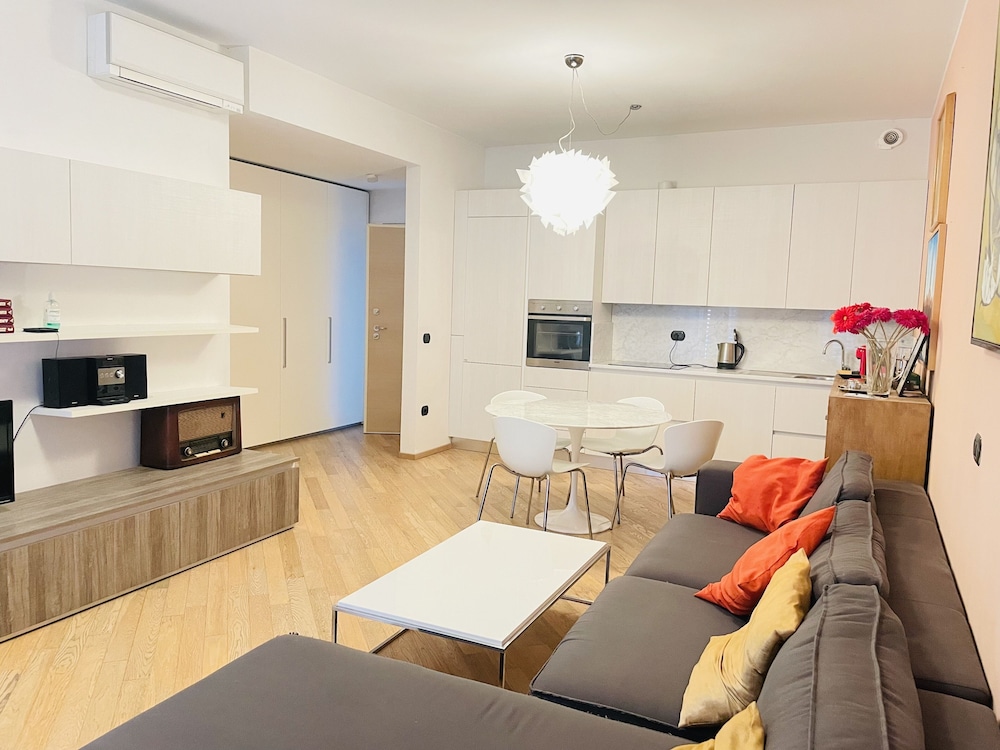 Design Apartment, 2 Bedrooms photo 3