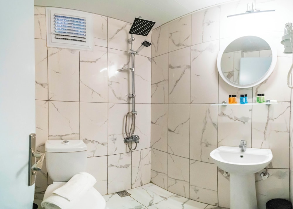 Standard Room - Photo 21