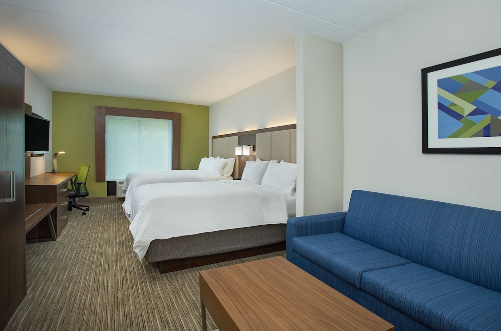 Suite, Multiple Beds, Accessible (Accessible Tub) - Photo 1