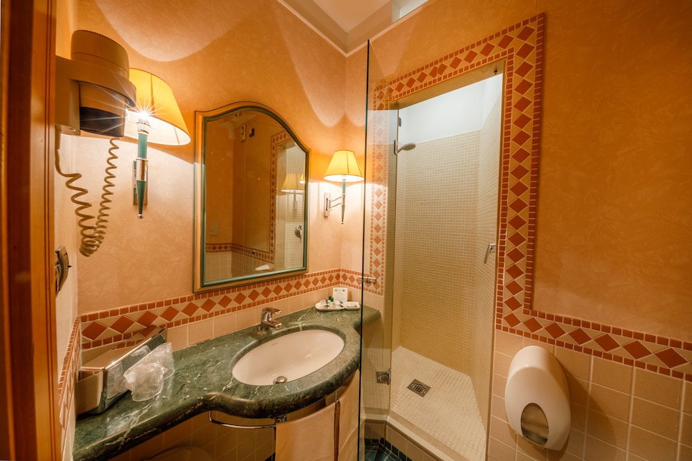 Superior Room - Photo 6