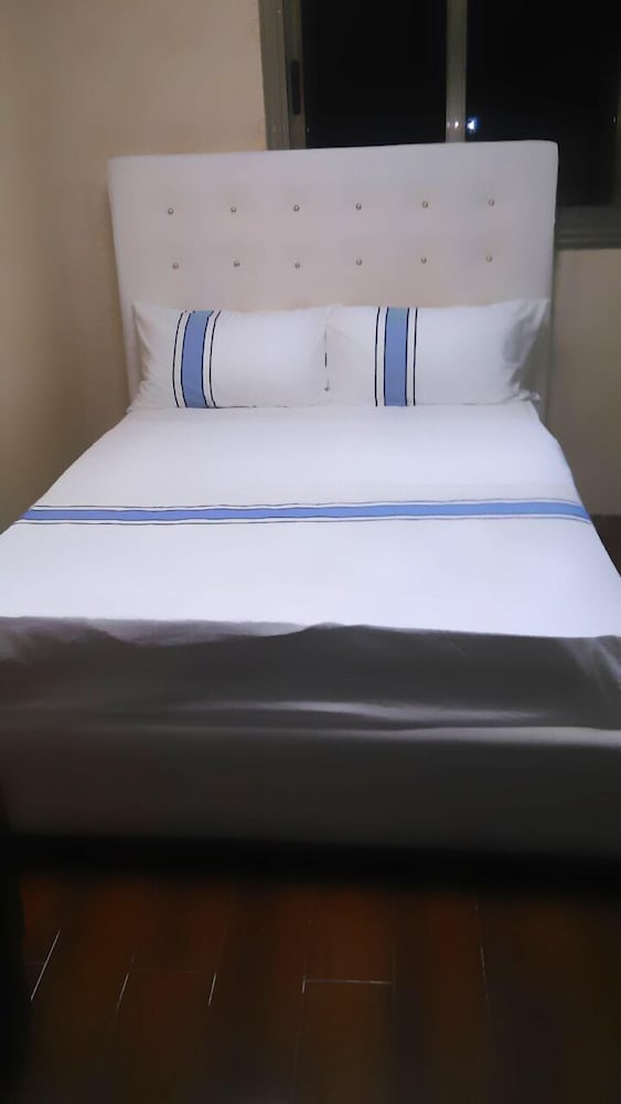 Room, Multiple Beds