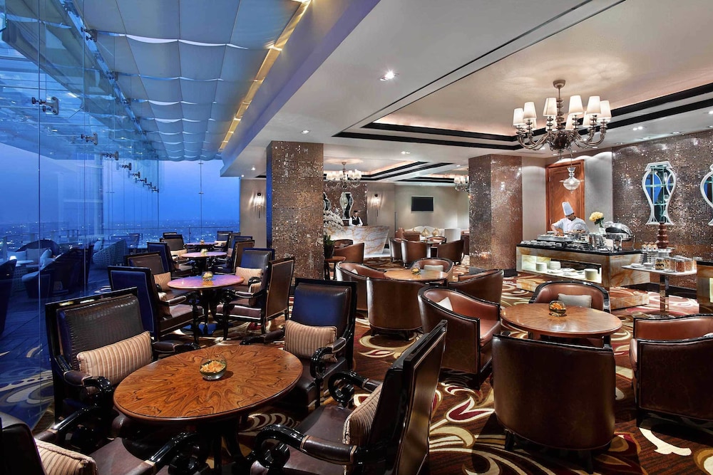 Club Premier Room