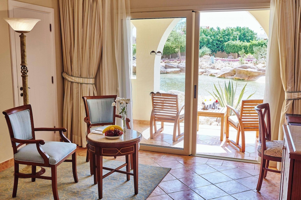 Standard Room (Resort View Room) - Photo 6